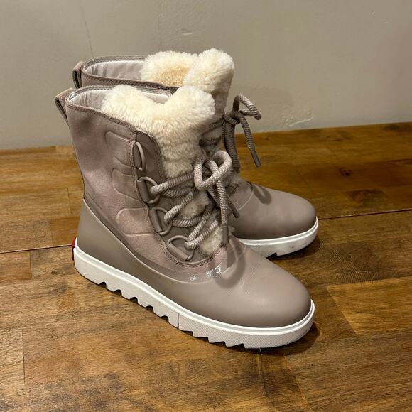 Sorel Women's Joan Of Arctic™ Next Lite Boot EUC Size 7 - Picture 1 of 10